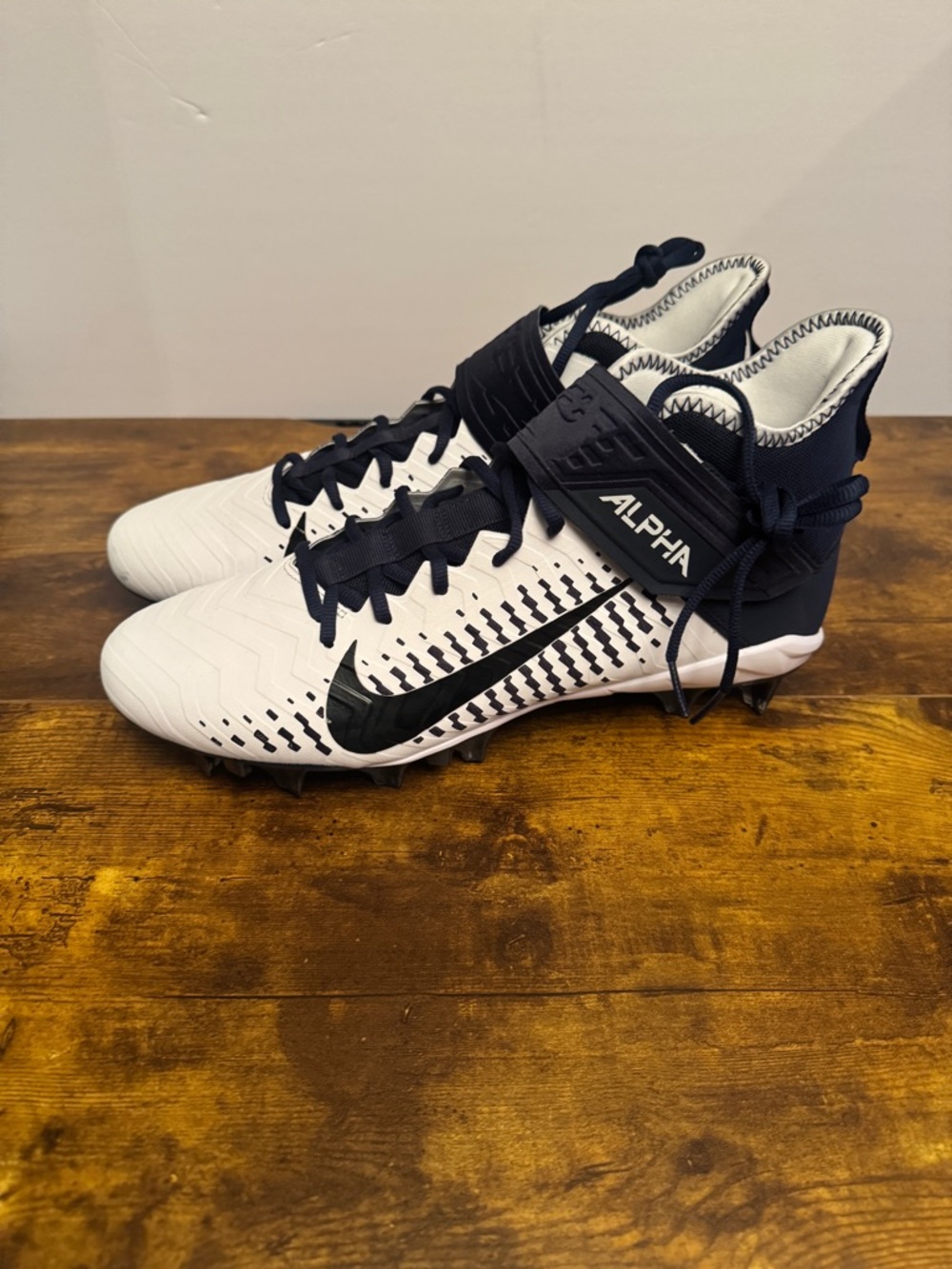 NEW Nike Men's Size 11.5 Alpha Menace Pro 2 Football Navy Blue White BV3945-102